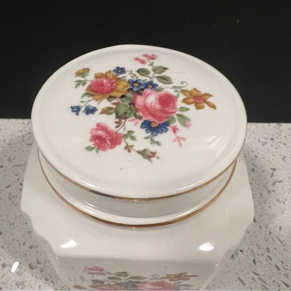 Vintage 1960s SADLER Cabbage Roses Ginger Tea Container. England Caddy Box - Picture 3 of 11